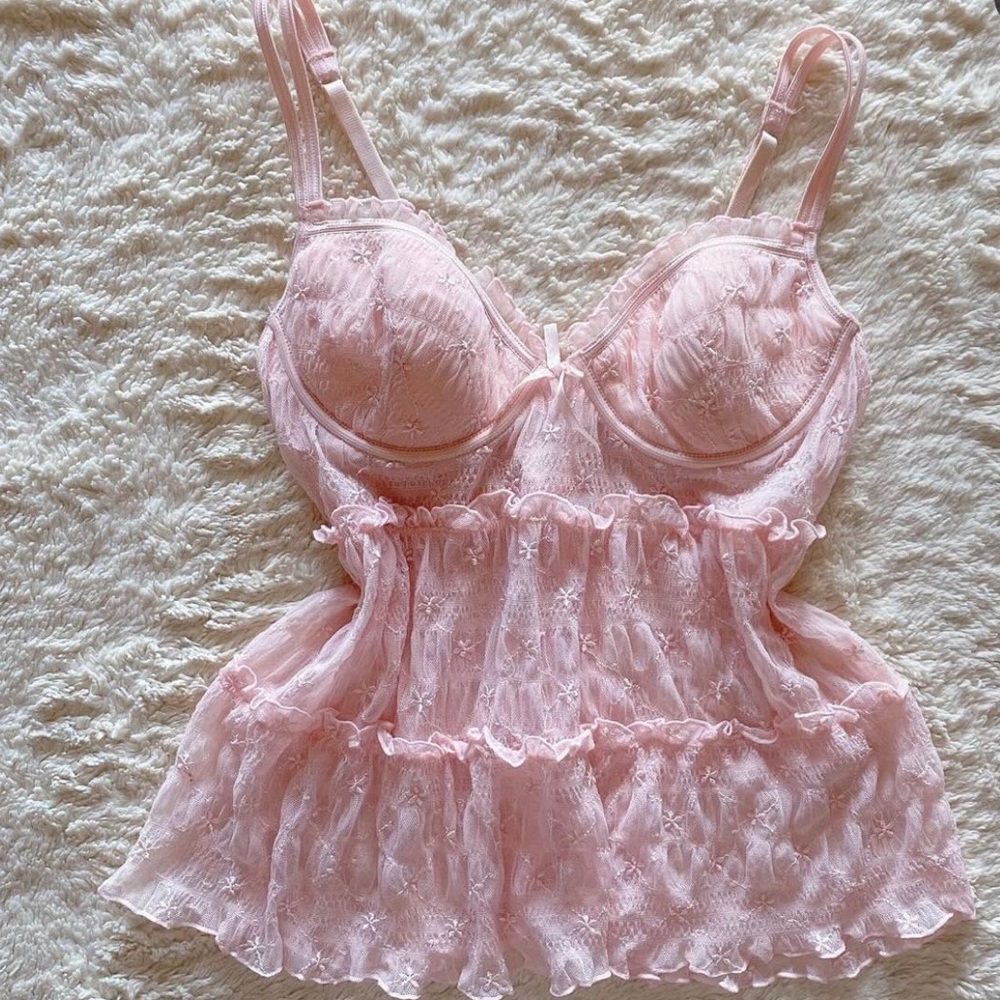victoria’s secret eyelet sheer embroidery crop cami top